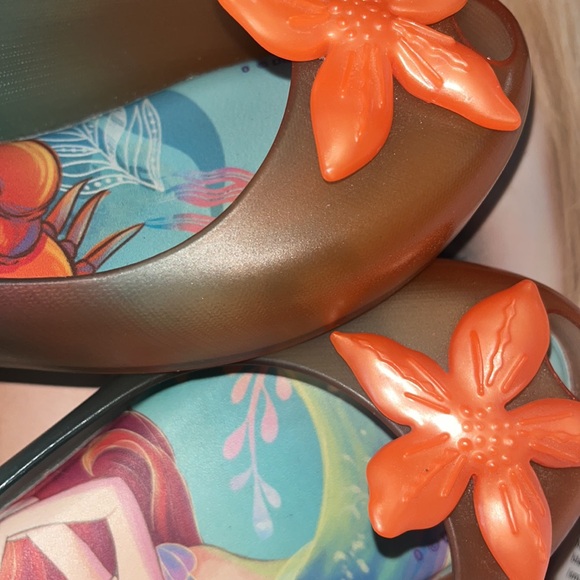 π§π»ββοΈ π π§π»ββοΈβ’ π Mini Melissa x Mermaid Vibes πβ’ ππ§π»ββοΈπ - Picture 6 of 8